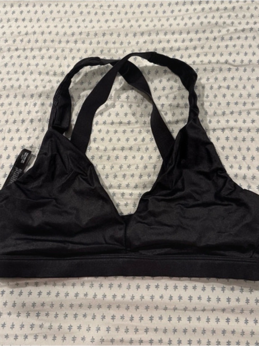 Victoria's Secret Black Wireless Racerback Sports Bra